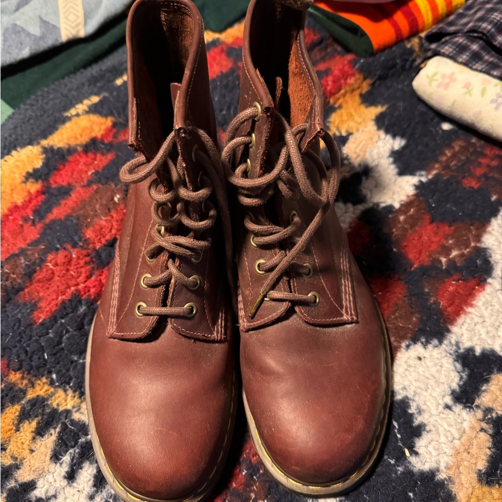 Doc Dr. Martens brown 1460 boots